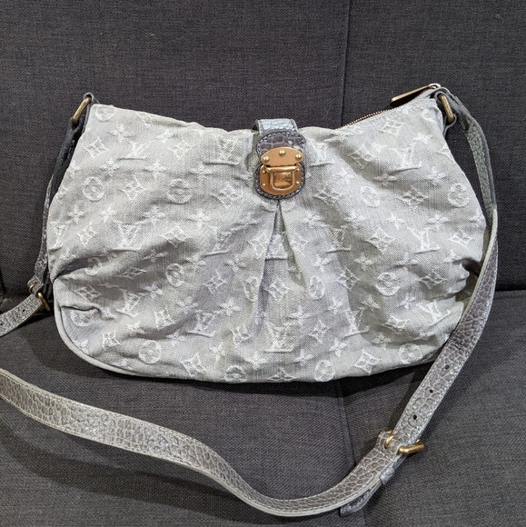 Louis Vuitton Handbags - Louis Vuitton: Denim Slightly LV Monogram Hobo Bag (with Crossbody Strap)